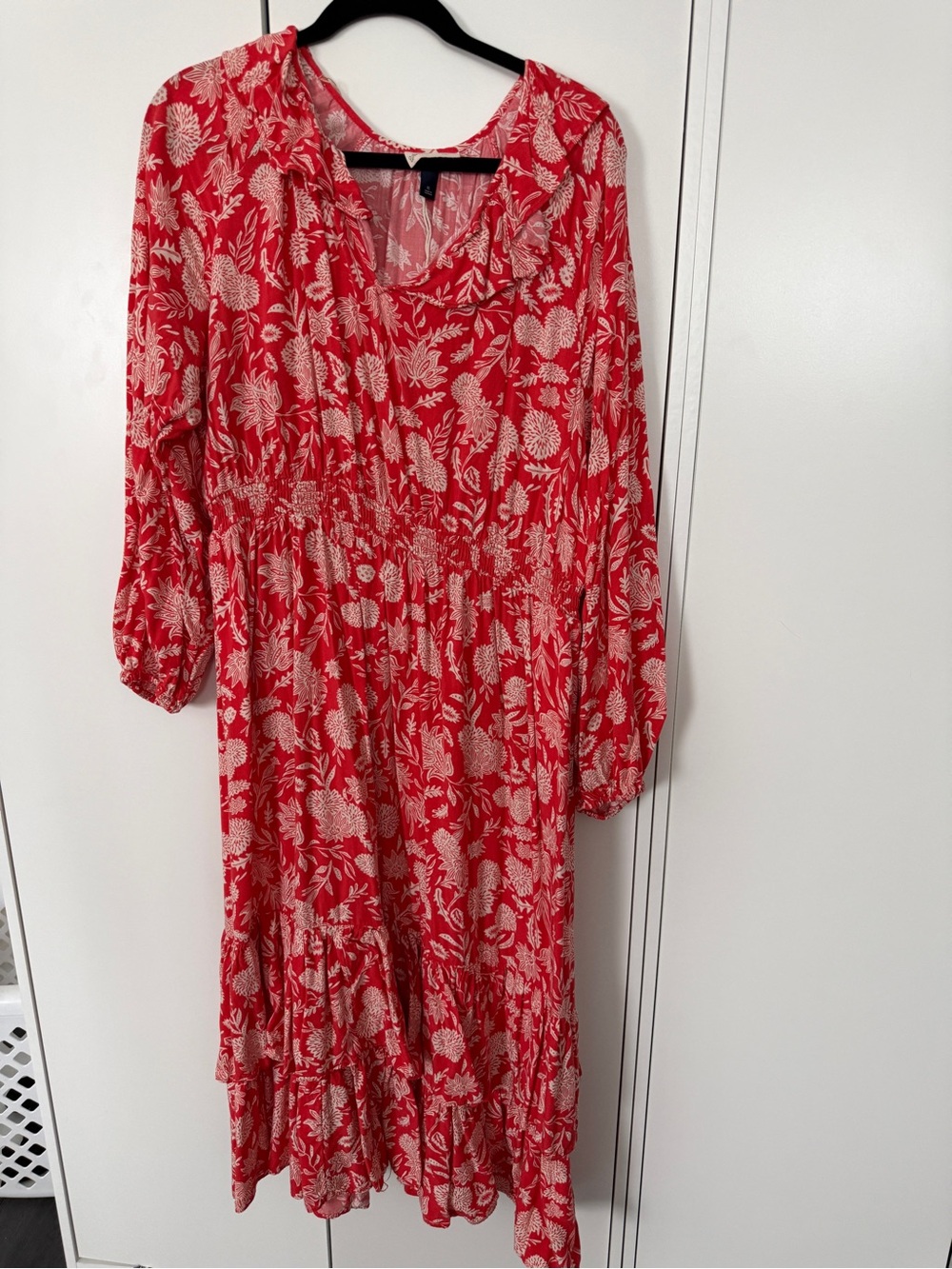Universal Thread Red Floral Tiered Long Sleeve Midi Dress